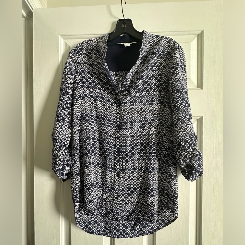Diane Von Furstenberg Silk Button Down Size 2